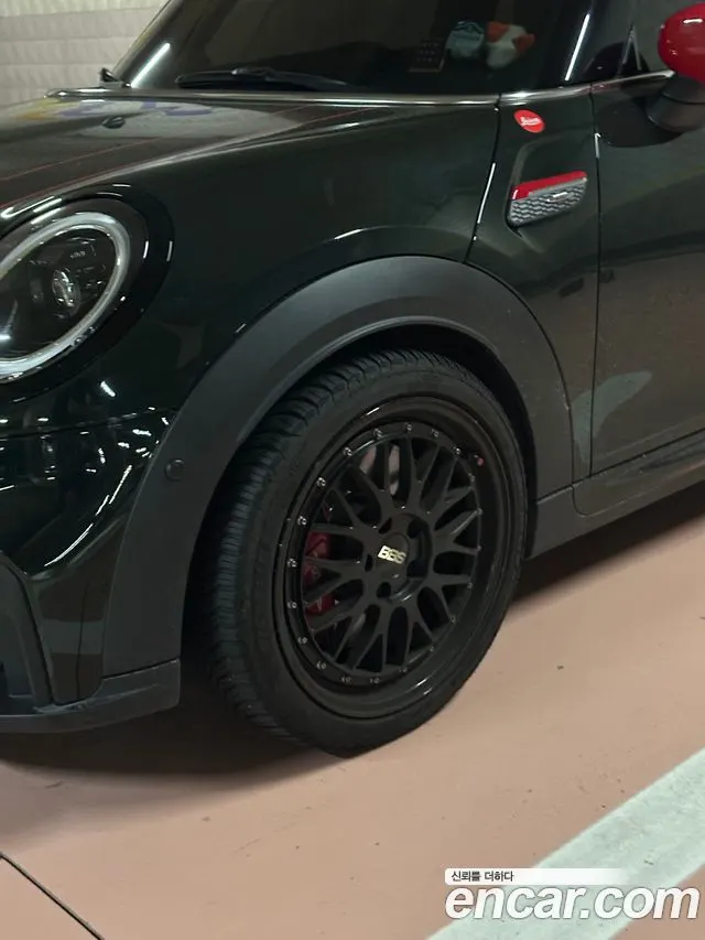 MINI COOPER S 2023 — 62 651 км, тёмно-зелёный, Корея — под ключ — фото 3