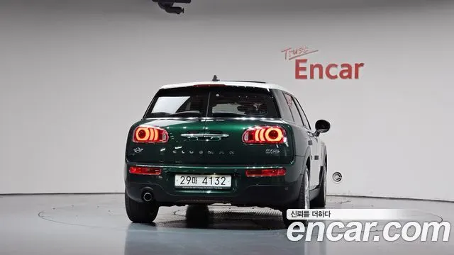 MINI COOPER CLUBMAN 2018 — 105 239 км, тёмно-зелёный, Корея — под ключ — фото 4