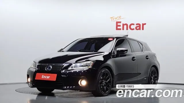 LEXUS CT200H 2012