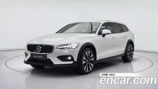 VOLVO V60 CROSS COUNTRY 2026