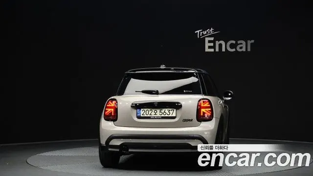 MINI COOPER 2022 — 28 745 км, белый-перламутр, Корея — под ключ — фото 4