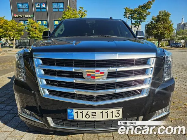 CADILLAC ESCALADE 2017