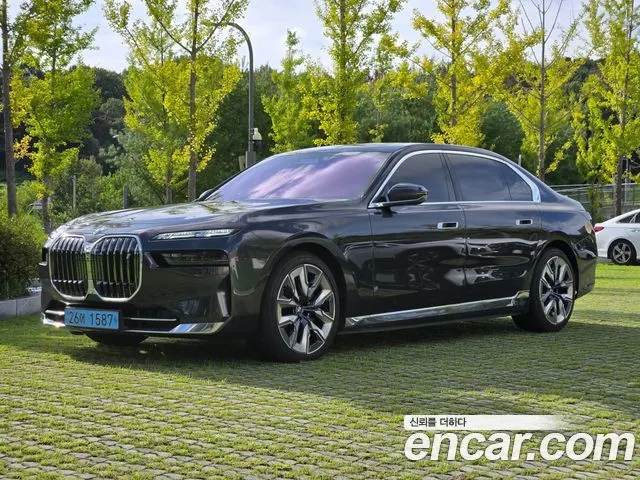 BMW I7 2024