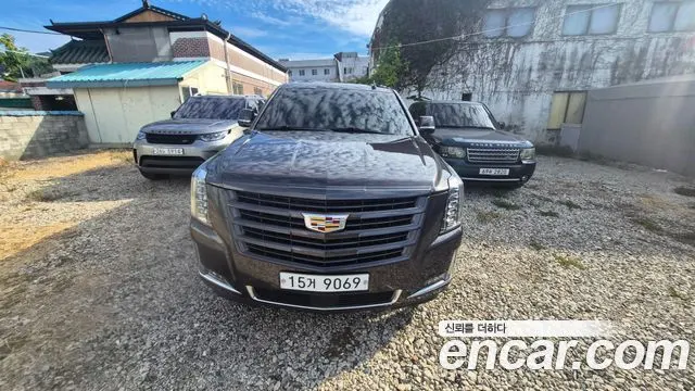 CADILLAC ESCALADE 2018 — 120 700 км, серый, Корея — под ключ — фото 1