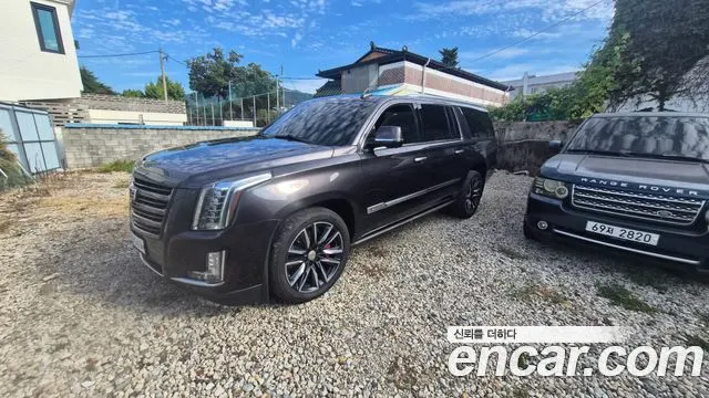CADILLAC ESCALADE 2018 — 120 700 км, серый, Корея — под ключ — фото 3