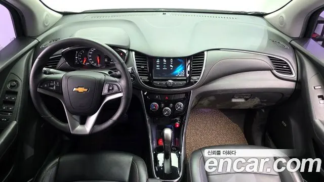 CHEVROLET TRAX 2017 — 141 856 км, белый, Корея — под ключ — фото 7