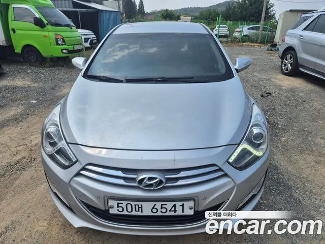 HYUNDAI I40 2012