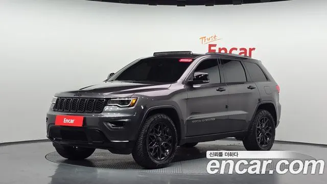 JEEP GRAND CHEROKEE — из Кореи под ключ
