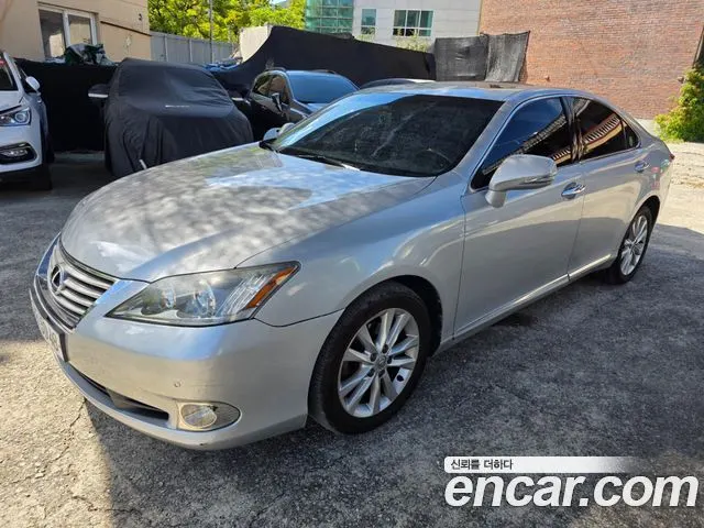 LEXUS ES350 2011 — 139 985 км, серебристый, Корея — под ключ — фото 1