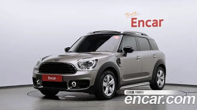 MINI COOPER COUNTRYMAN 2020 — 103 088 км, серебристо-серый, Корея — под ключ — фото 1