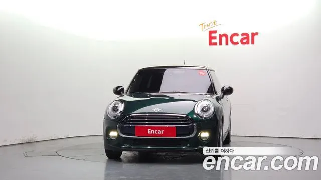 MINI COOPER D 2018 — 81 086 км, тёмно-зелёный, Корея — под ключ — фото 3