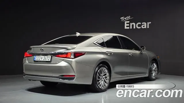LEXUS ES300H 2025 — 14 274 км, светло-золотистый, Корея — под ключ — фото 2