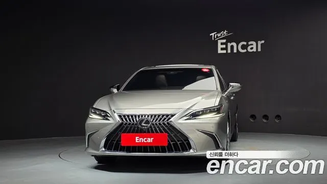 LEXUS ES300H 2025 — 14 274 км, светло-золотистый, Корея — под ключ — фото 3