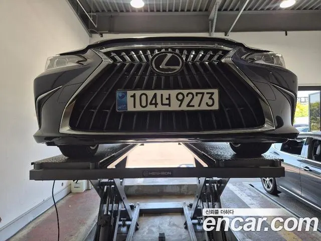 LEXUS ES300H — из Кореи под ключ