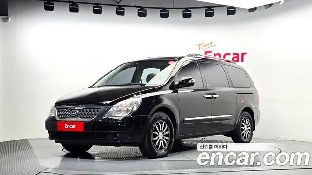 KIA CARNIVAL R 2011