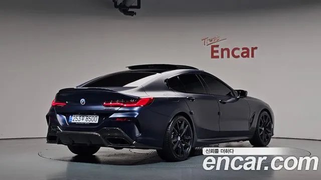 BMW 8 SERIES 2022