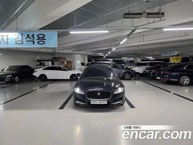 JAGUAR XF 2018