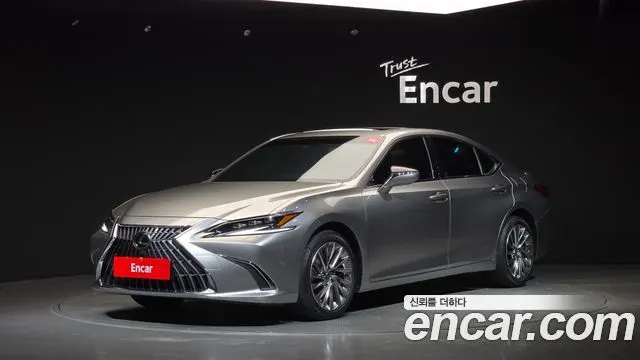 LEXUS ES300H — из Кореи под ключ