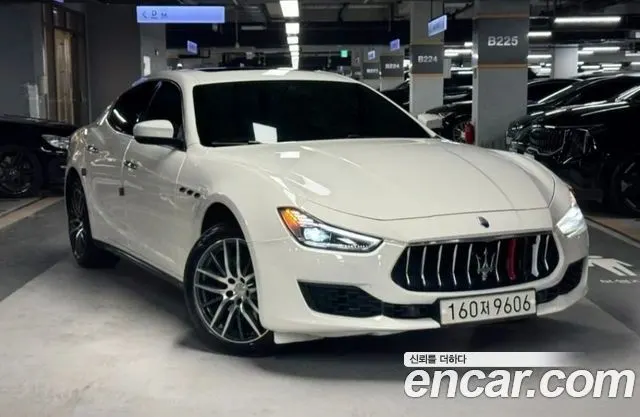 MASERATI GHIBLI 2018