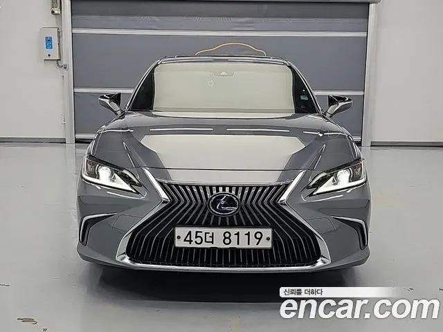 LEXUS ES300H — из Кореи под ключ