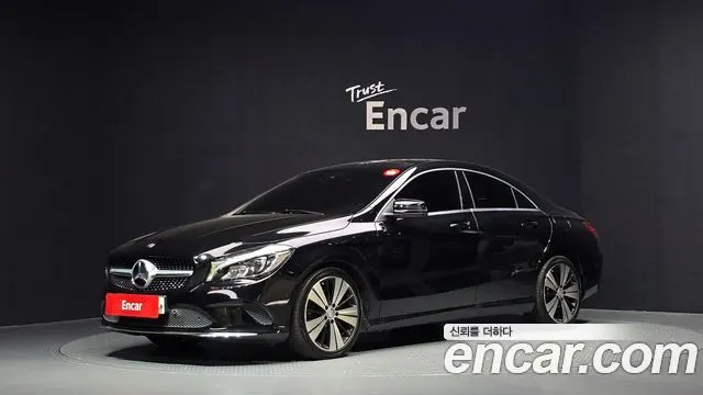 MERCEDES-BENZ CLA-CLASS C117 2017