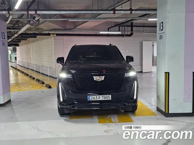 CADILLAC ESCALADE 2022