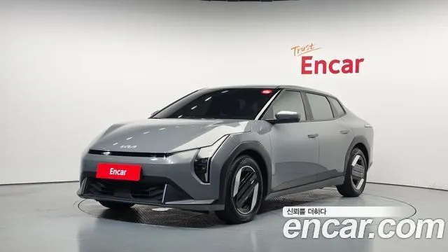 KIA EV4 2026