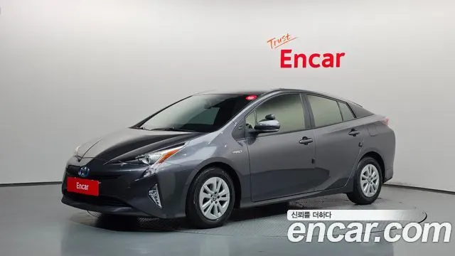 TOYOTA PRIUS 2018