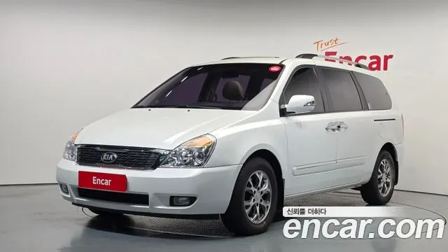 KIA CARNIVAL R 2014