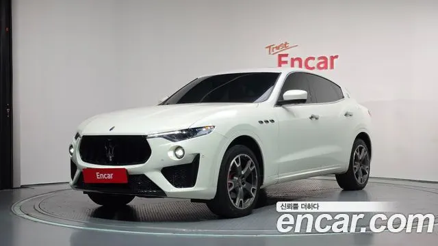 MASERATI LEVANTE 2017