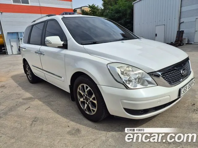KIA CARNIVAL R 2013