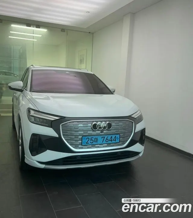 AUDI Q4 E-TRON — из Кореи под ключ