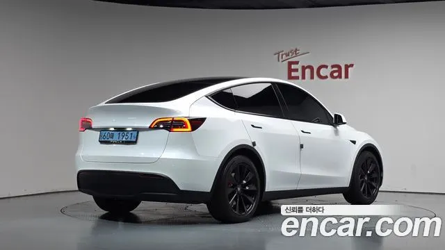 TESLA MODEL Y — из Кореи под ключ