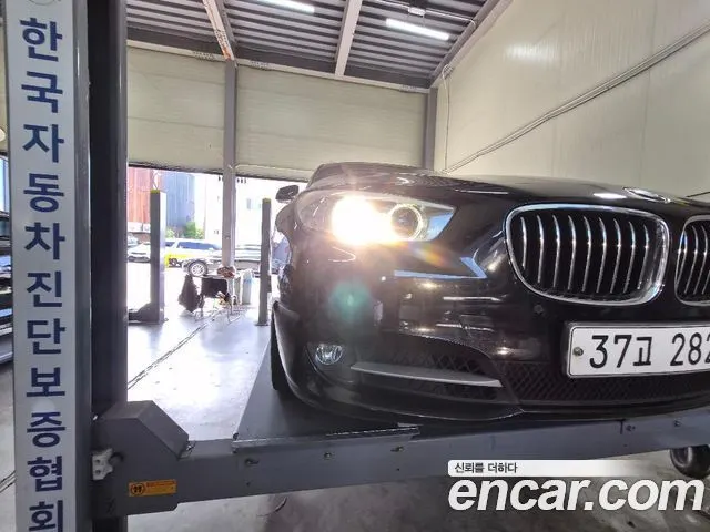 BMW 5 SERIES GT 2013