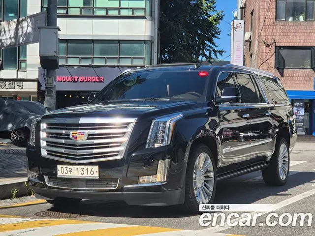 CADILLAC ESCALADE 2017