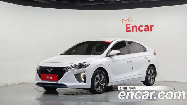 HYUNDAI IONIQ HYBRID 2019