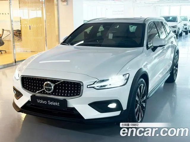 VOLVO V60 CROSS COUNTRY 2026