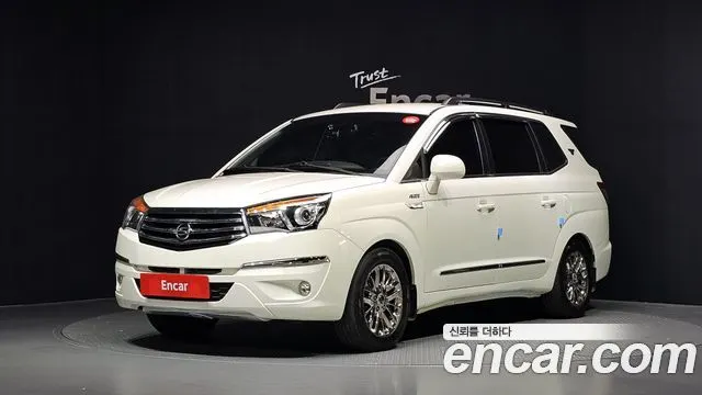 KGM KORANDO TURISMO 2015
