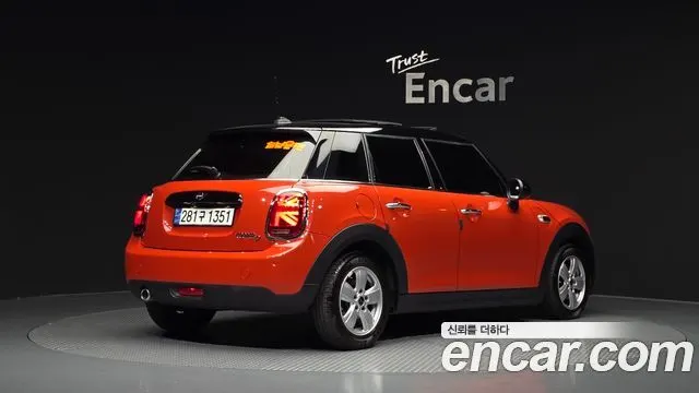 MINI COOPER D 2019