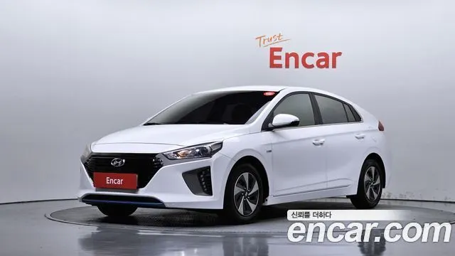 HYUNDAI IONIQ HYBRID 2016