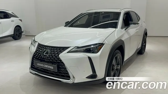 LEXUS UX300H 2026