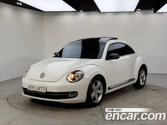 VOLKSWAGEN BEETLE 2015