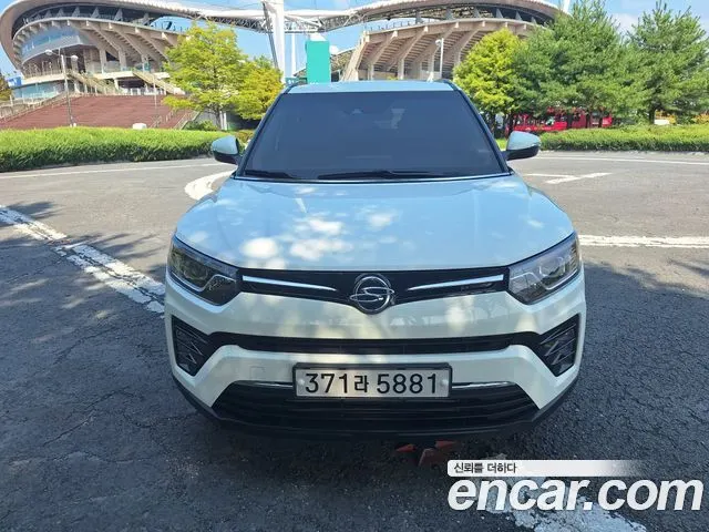KGM VERY NEW TIVOLI 2022
