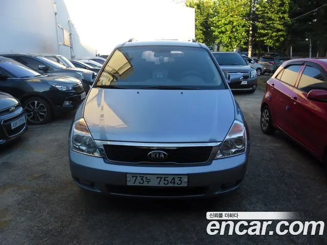 KIA CARNIVAL R 2014