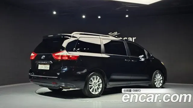 TOYOTA SIENNA 2015