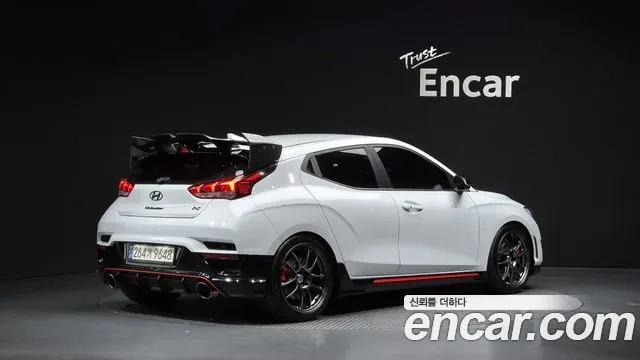 HYUNDAI VELOSTER 2019