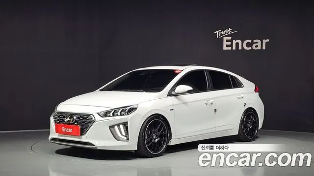 HYUNDAI IONIQ HYBRID 2020