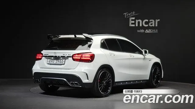 MERCEDES-BENZ GLA-CLASS X156 2019
