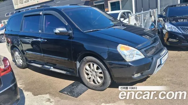 KIA CARNIVAL R 2013