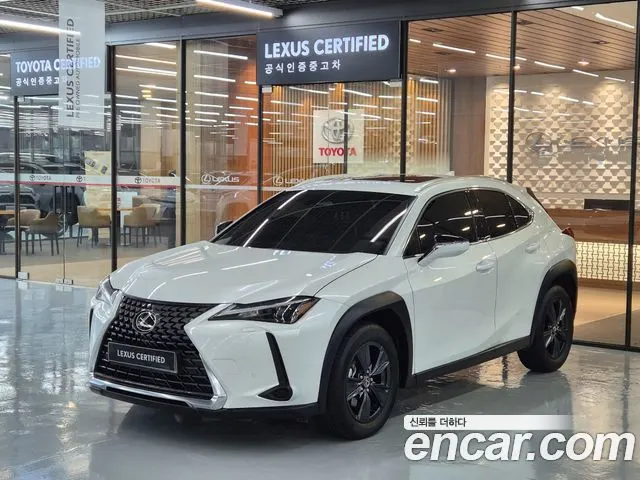 LEXUS UX300H 2026